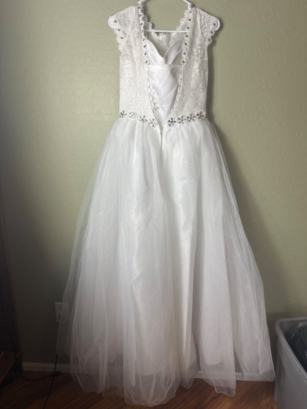 Size 4 Eyekepper Double Shoulder Floor Length Bridal Gown Wedding Dress - Picture 4 of 7